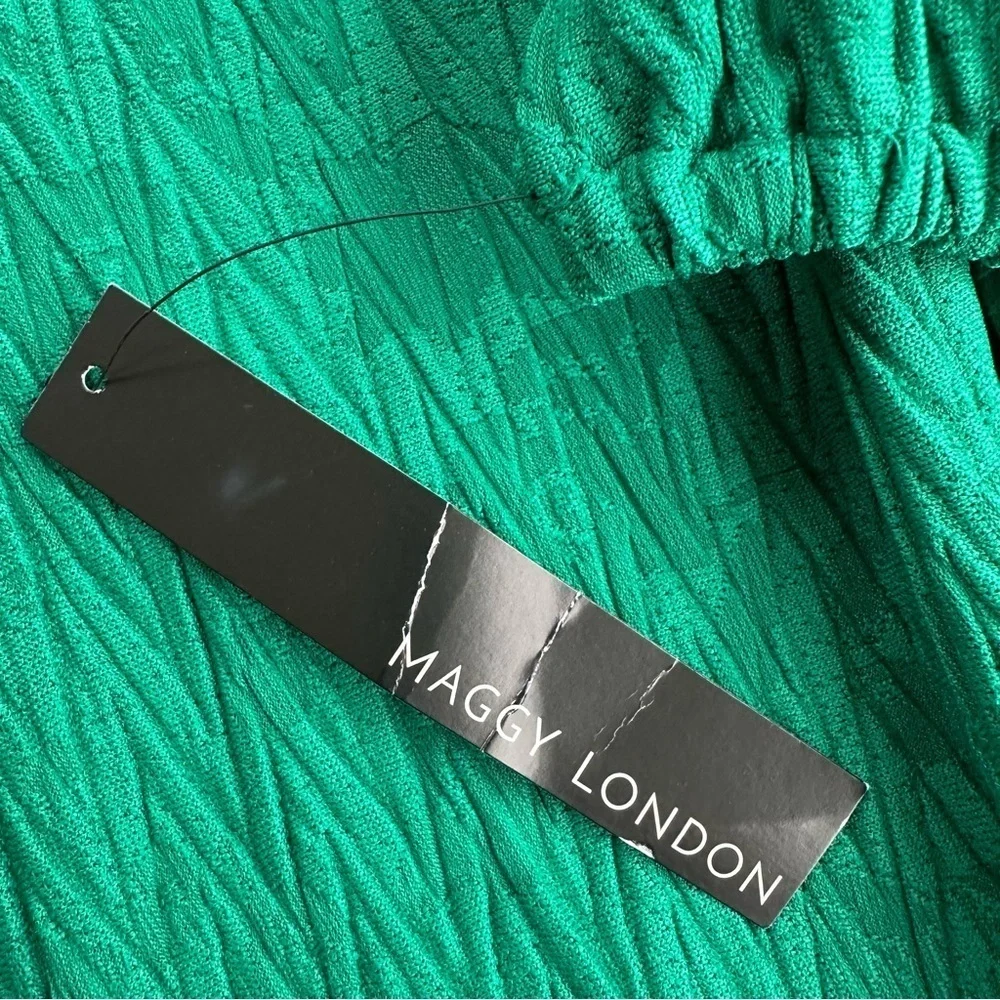 Maggy London NWT Long Sleeve Jacquard Shift Dress Green Large Christmas Holiday